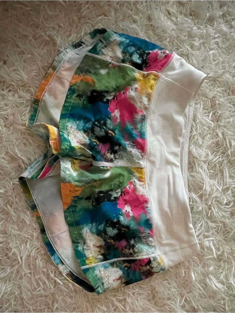lululemon athletica Speed up high rise 2.5” White Multi Floral Athletic Shorts